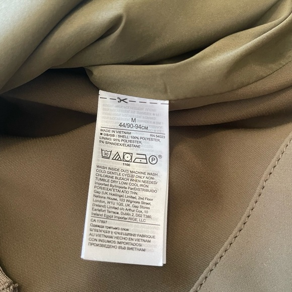Banana Republic Lightweight Field Jacket - Picture 9 of 9
